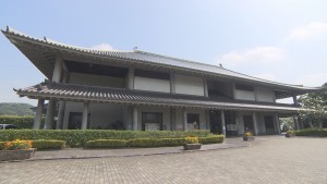 still0811_00001-1-300x169